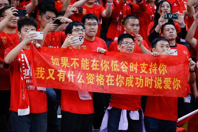 夏普联手单打乔喊话文班：你跟僧侣学了这么久 现在就展现出来！